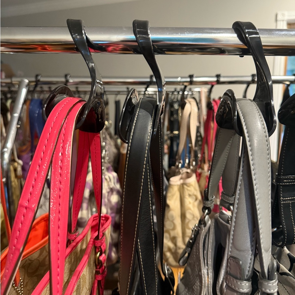 Bag Hangers Set of 4 Organizers โ Closet Space Savers! - Picture 4 of 8